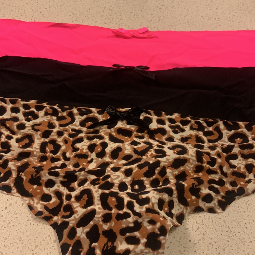Thong Bundle - Picture 2 of 3